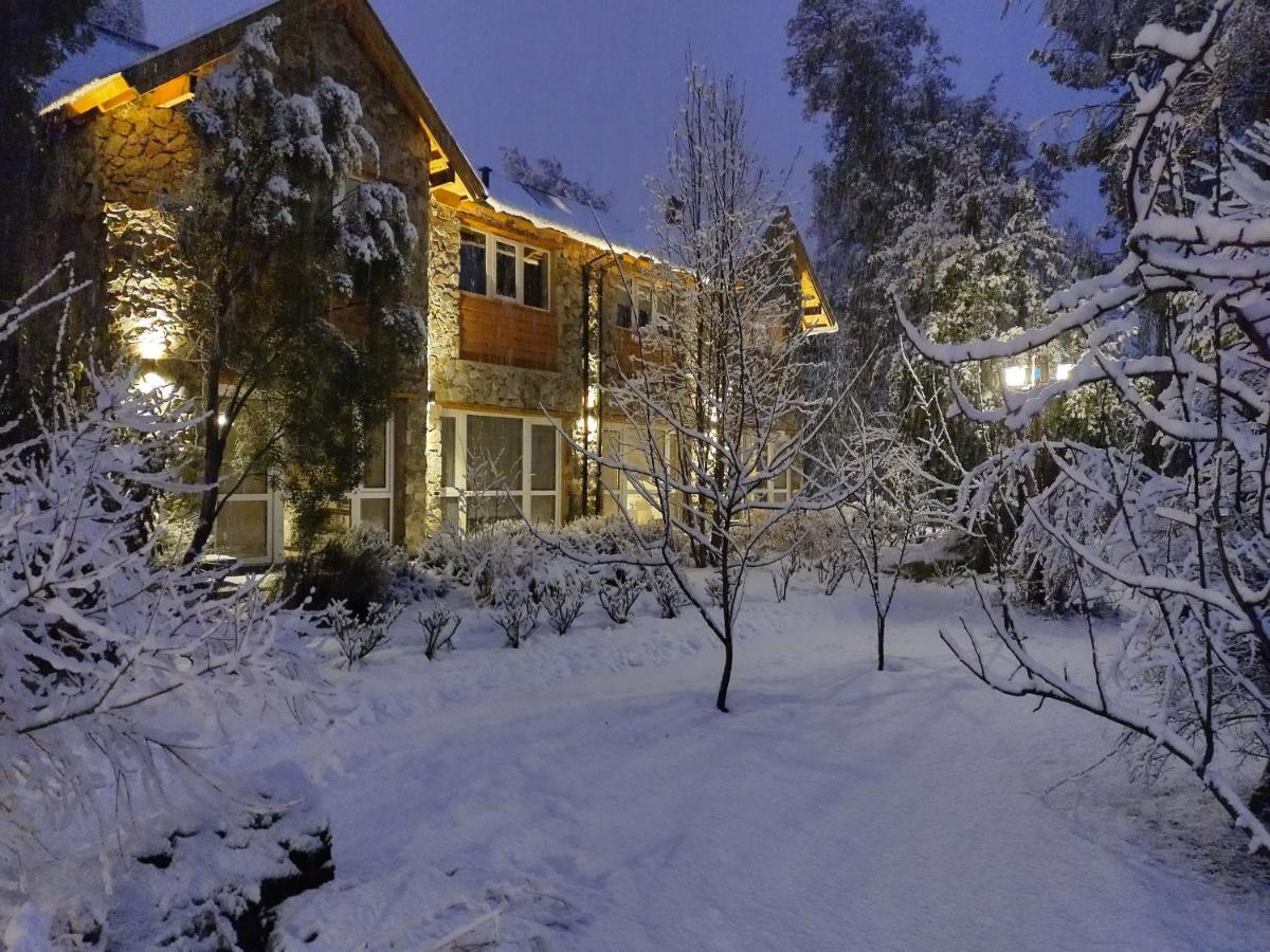Apartamentos Bajo Cero Villa La Angostura Exteriör bild