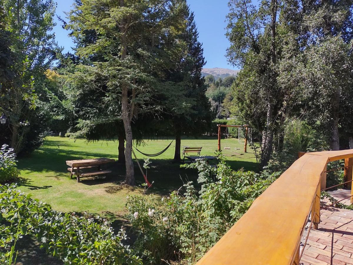Apartamentos Bajo Cero Villa La Angostura Exteriör bild