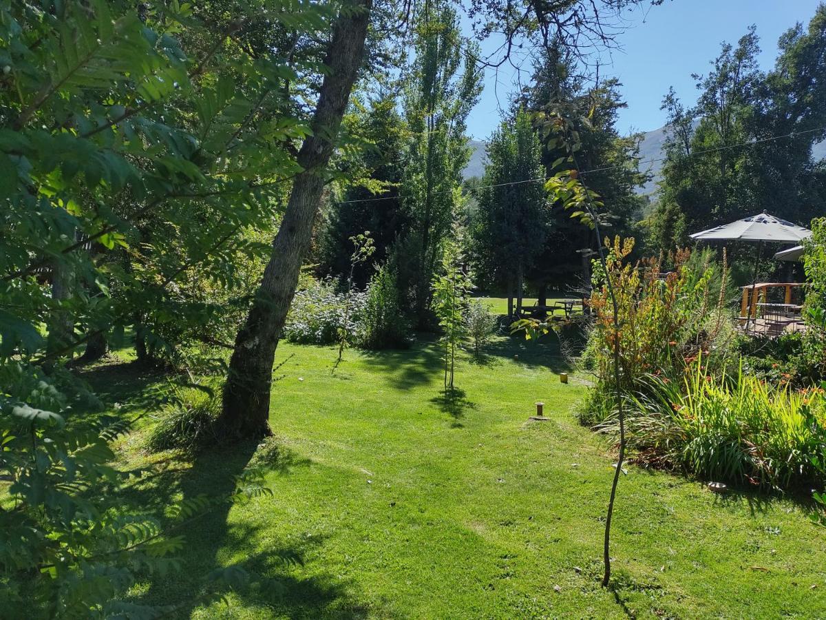 Apartamentos Bajo Cero Villa La Angostura Exteriör bild